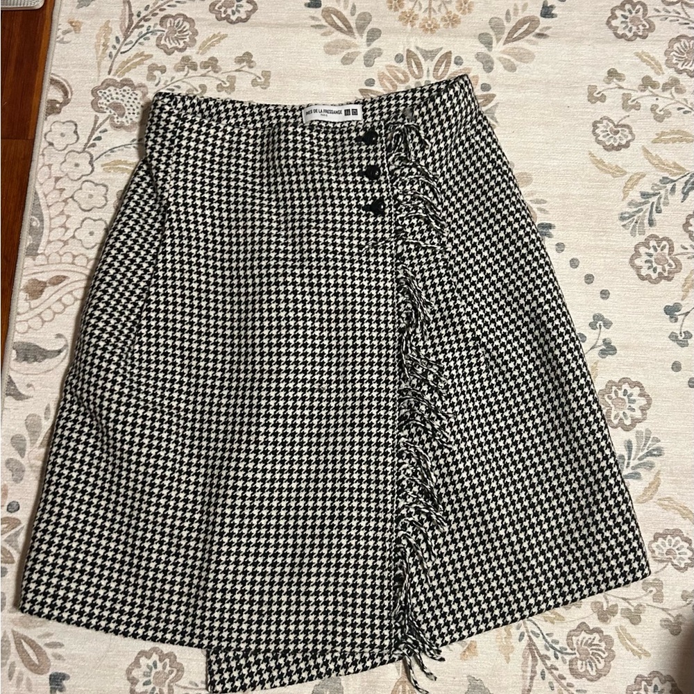 Houndstooth A-Line Mini Skirt - Black & White